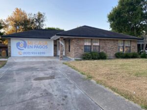 1002 Fern Lane, Victoria, TX 77904