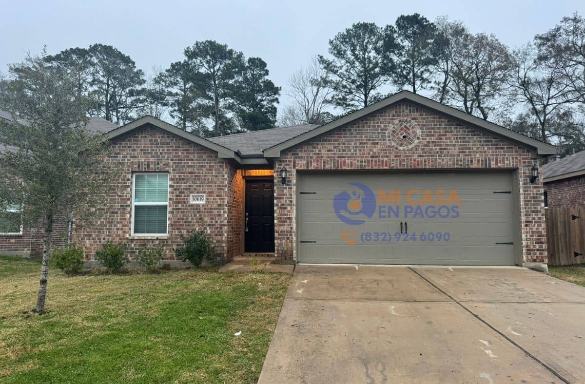 10619 Lost Maples Dr, Cleveland, TX 77328