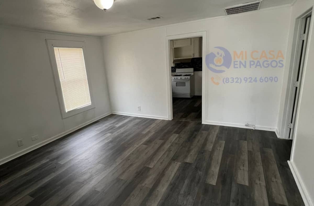 1305 2nd Ave S, Texas City, TX 77590