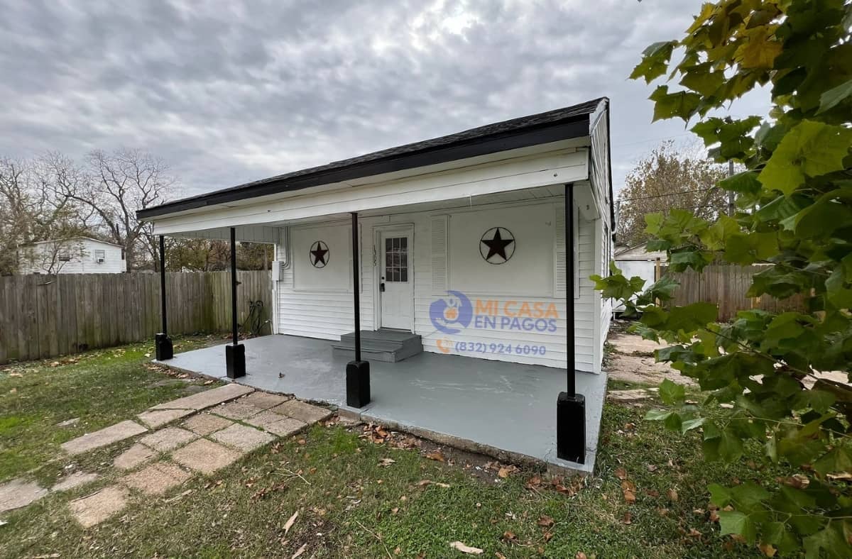 1305 2nd Ave S, Texas City, TX 77590