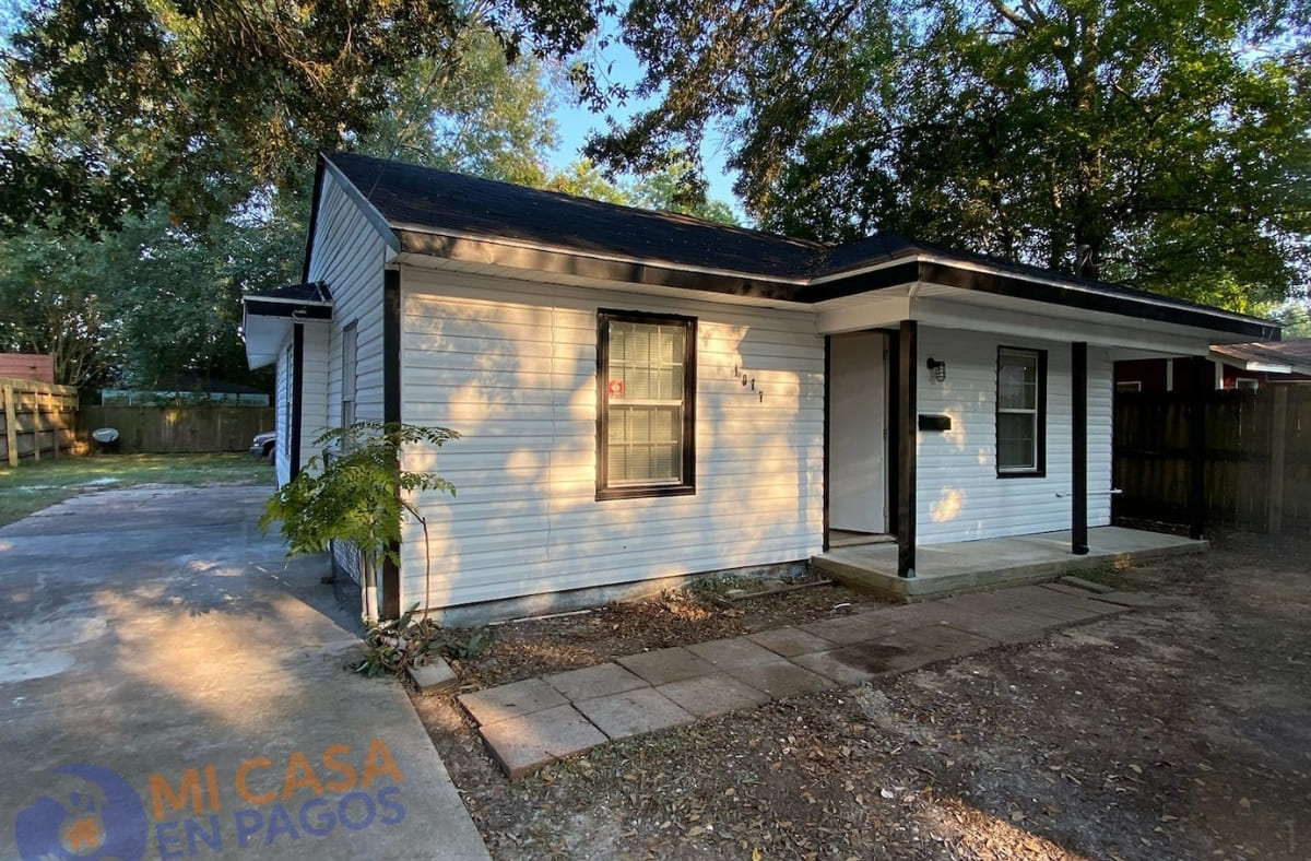 1017 Montrose Street, Port Neches, TX. 77651 (2)