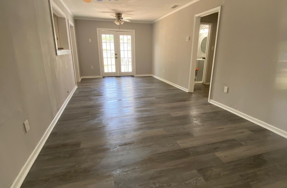 2206 E Brazos St,Victoria, TX 77901 (10)