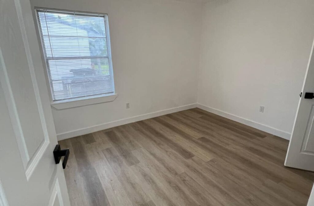 7822 Sharondale Drive, Houston, Texas, 77033 (5)