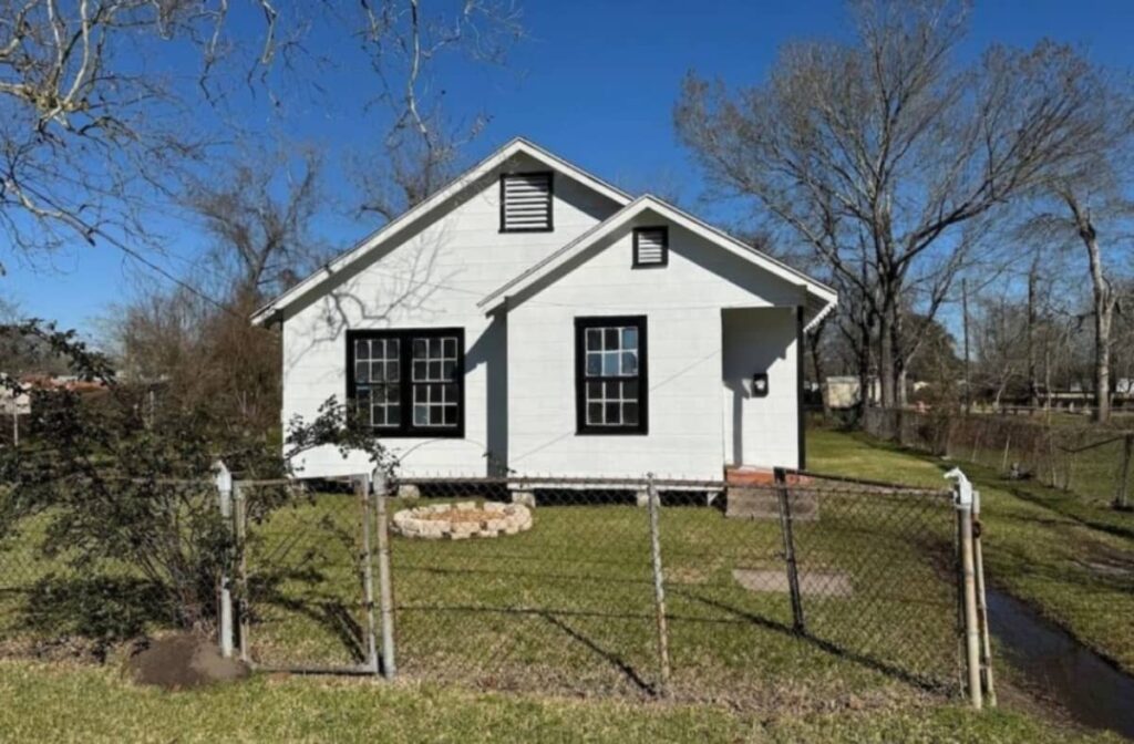 3950 Scranton St Beaumont TX 77703
