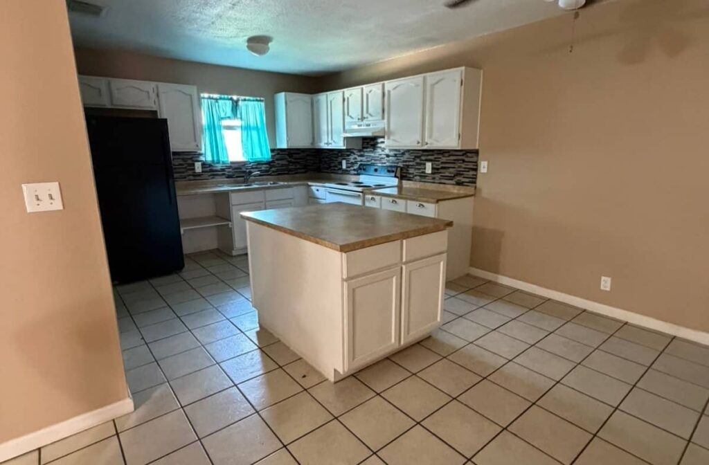 6901 Oldham Dr San Antonio TX 78239 (4)