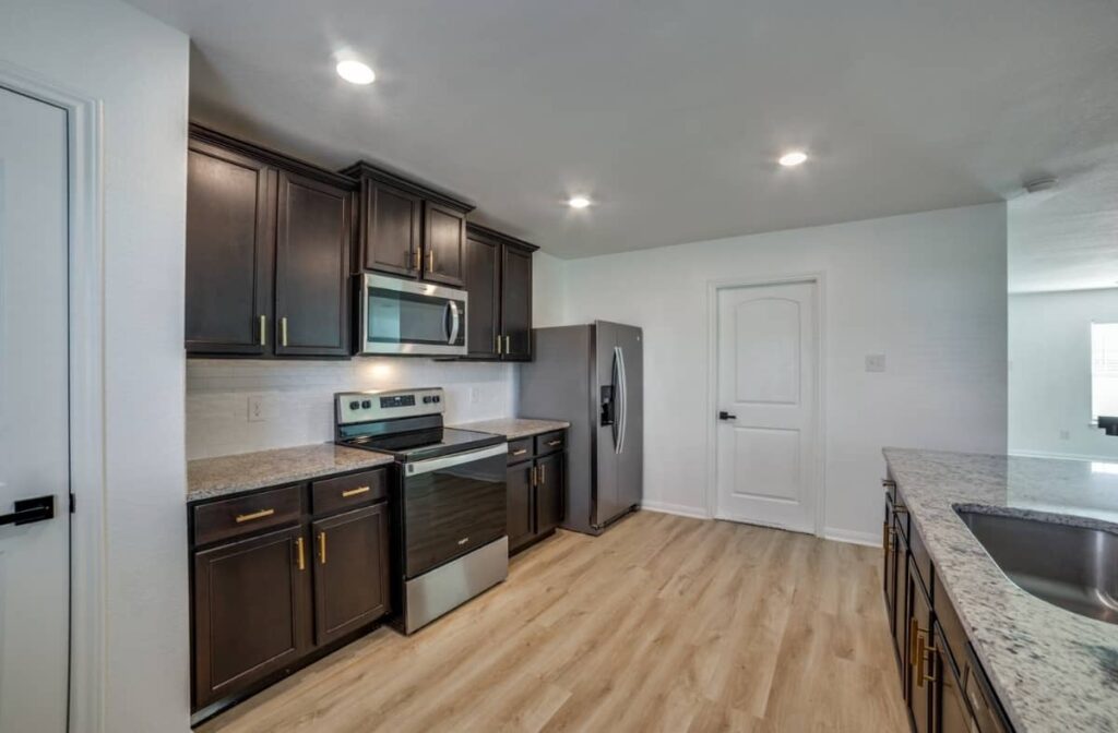 11757 Davalos Ln, San Antonio, TX 78252 (8)