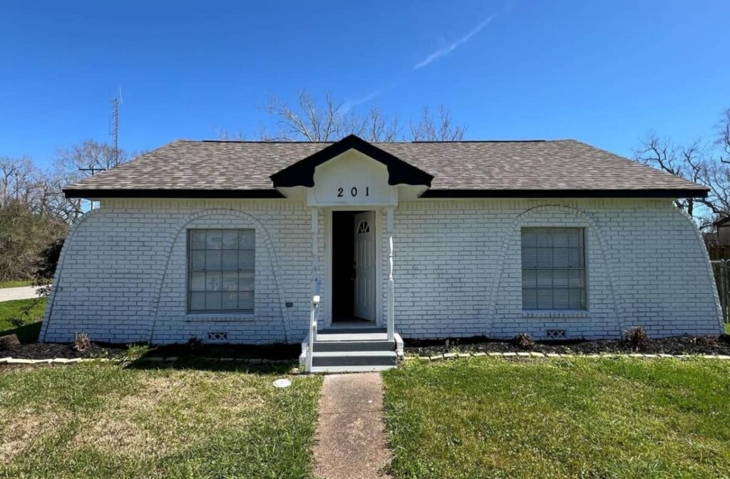 201 Farrer St, Angleton, TX, 77515